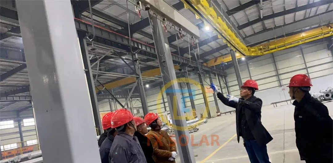 這家用粉企業(yè)組織噴塑技能培訓(xùn)！公司噴塑生產(chǎn)線占地5100平，最長可噴塑16米長桿件