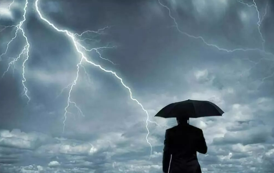 凜冬將至！倒閉，裁員！年末關(guān)鍵詞：回款！