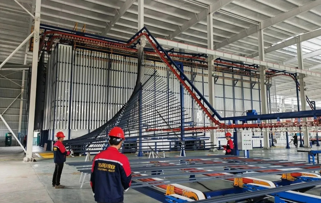 這家企業(yè)立式噴涂線試產(chǎn)成功，智能化升級(jí)引領(lǐng)行業(yè)新篇章！